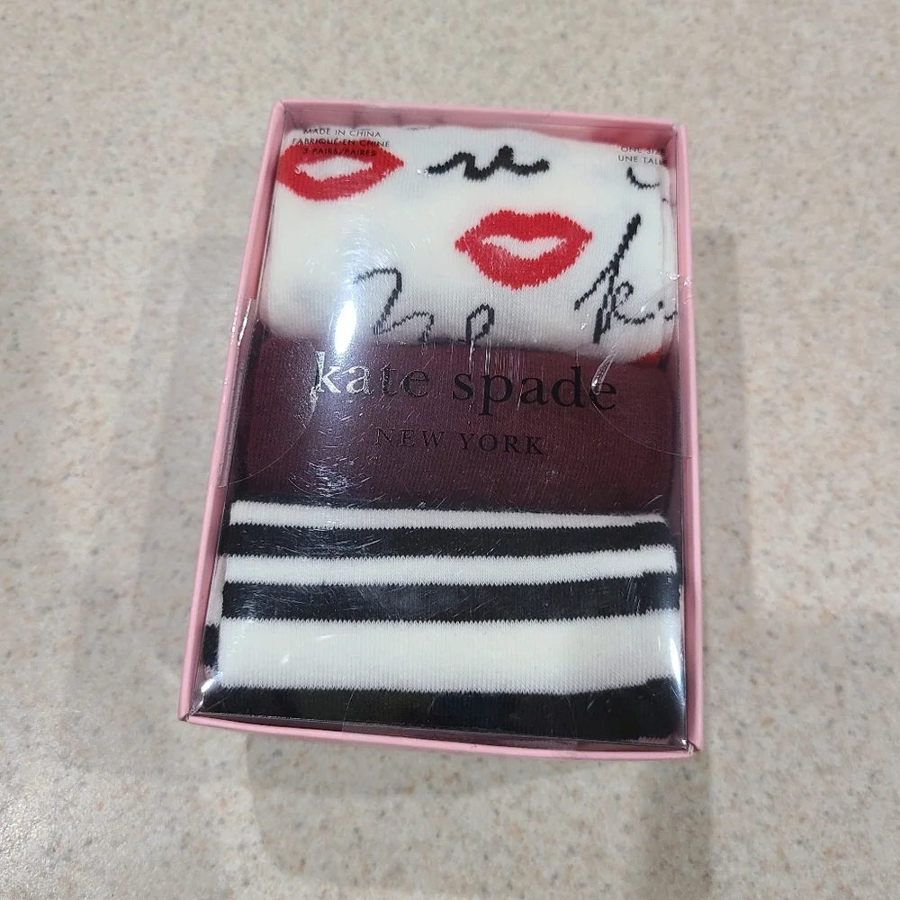 NWT Kate Spade New York 3 Pair Crew Socks Floral Striped Lips - Picture 4 of 9